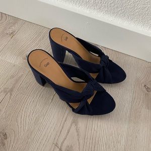 Gap knotted suede sandals